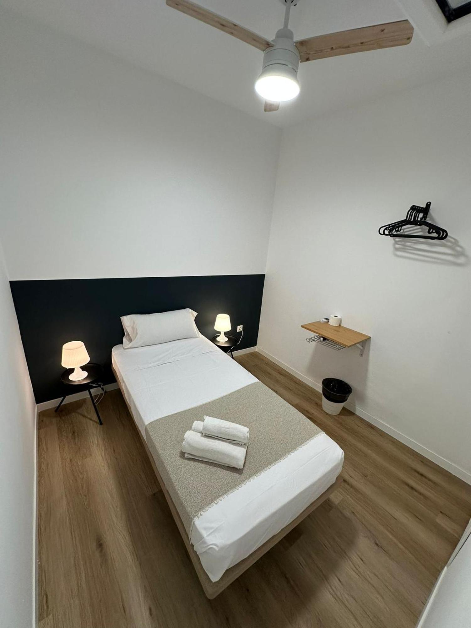 Casa De Huespedes Mi Lla Ξενοδοχείο Μαδρίτη Εξωτερικό φωτογραφία